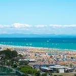 Enjoy A Charming Sea View