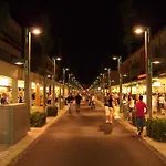 Enjoy A Charming Sea View * 比比翁