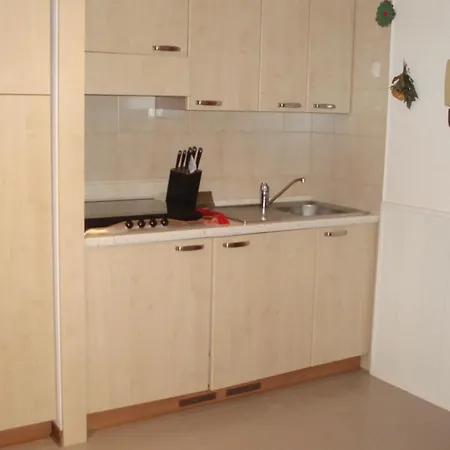Enjoy A Charming Lateral Sea View Apartment Bibione