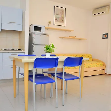 Apartment Enjoy A Charming Lateral Sea View